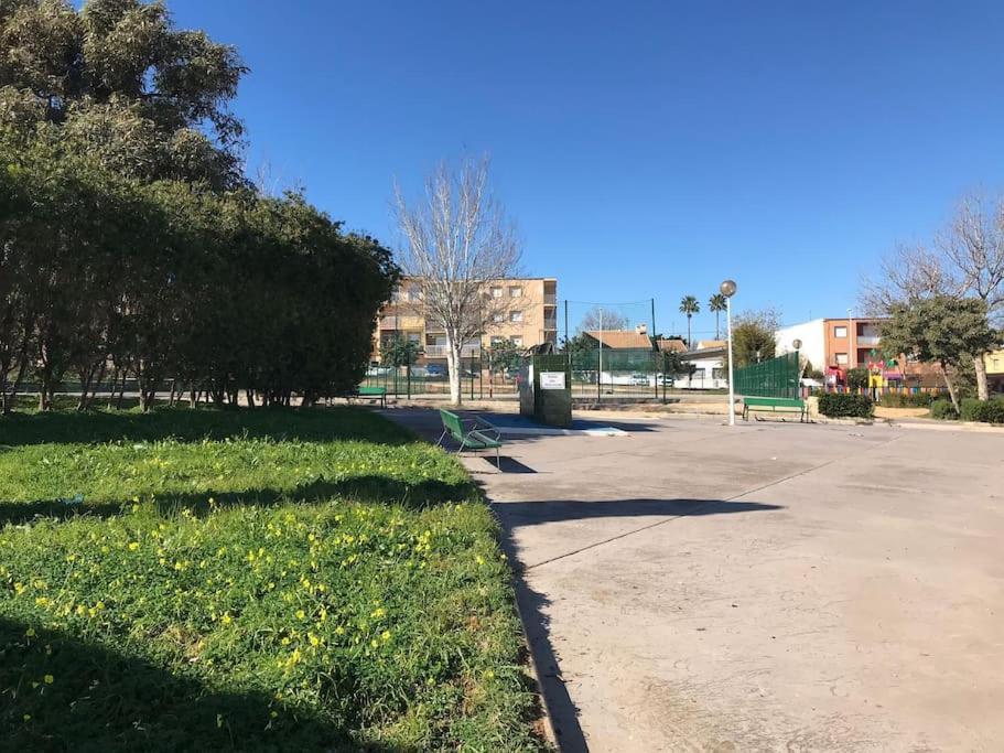 Apartamento En Los Nietos Con Piscina Comunitaria. Eksteriør bilde