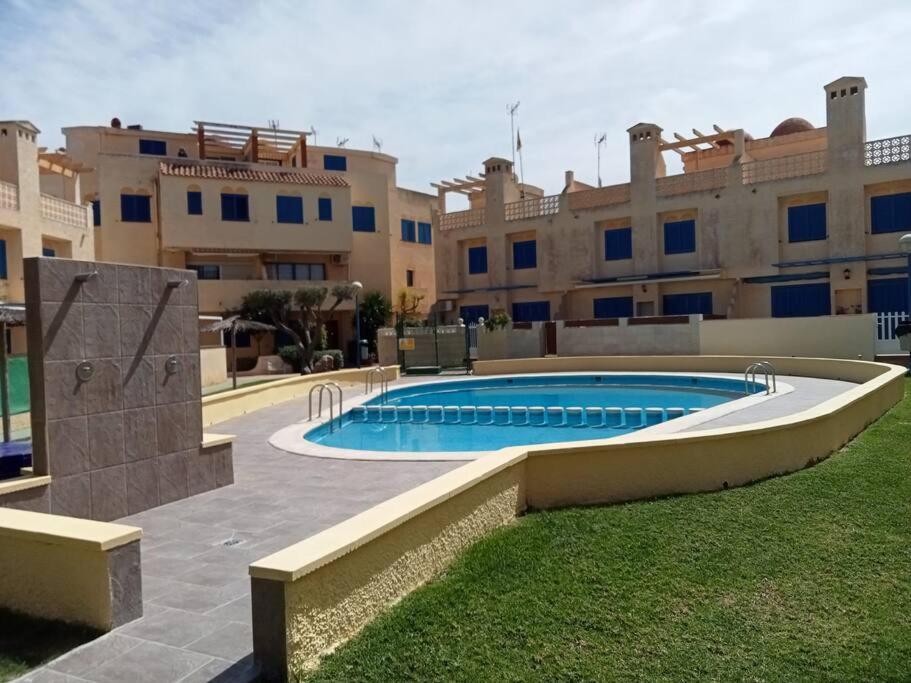 Apartamento En Los Nietos Con Piscina Comunitaria. Eksteriør bilde